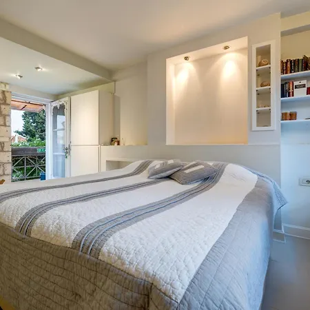 Guest house Sakin Ev 3*