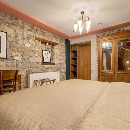 Guest house Sakin Ev 3*