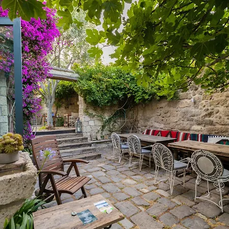 Sakin Ev אלאקאטי