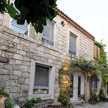 בית הארחה Sakin Ev 3*