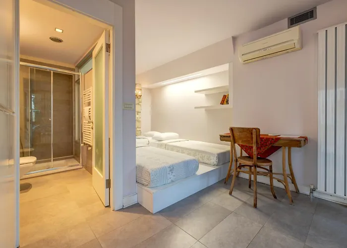 Sakin Ev Pensiune 3*